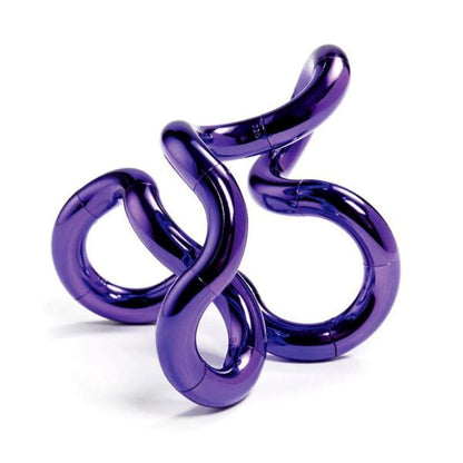 Lila Tangle Jr Metallic fidgetleksak som lugnar och ökar fokus vid NPF.