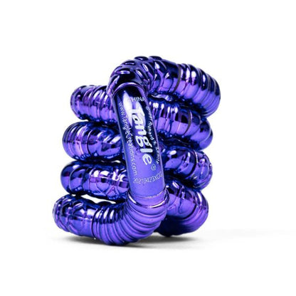 Lila, strukturerad fidget-leksak med metallic-finish för en kombination av visuella och taktila sinnesintryck.