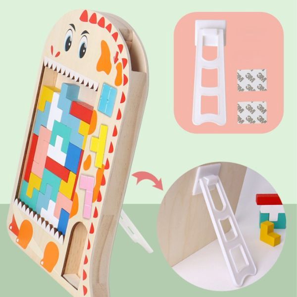 Uppfällbar stödfot som gör att tetris pusslet i trä kan stå upprätt