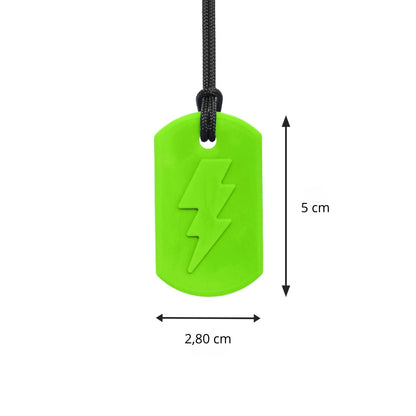Storleksjämförelse av Tugghalsband Bolt Bite Lightning, ca 5 cm högt.
