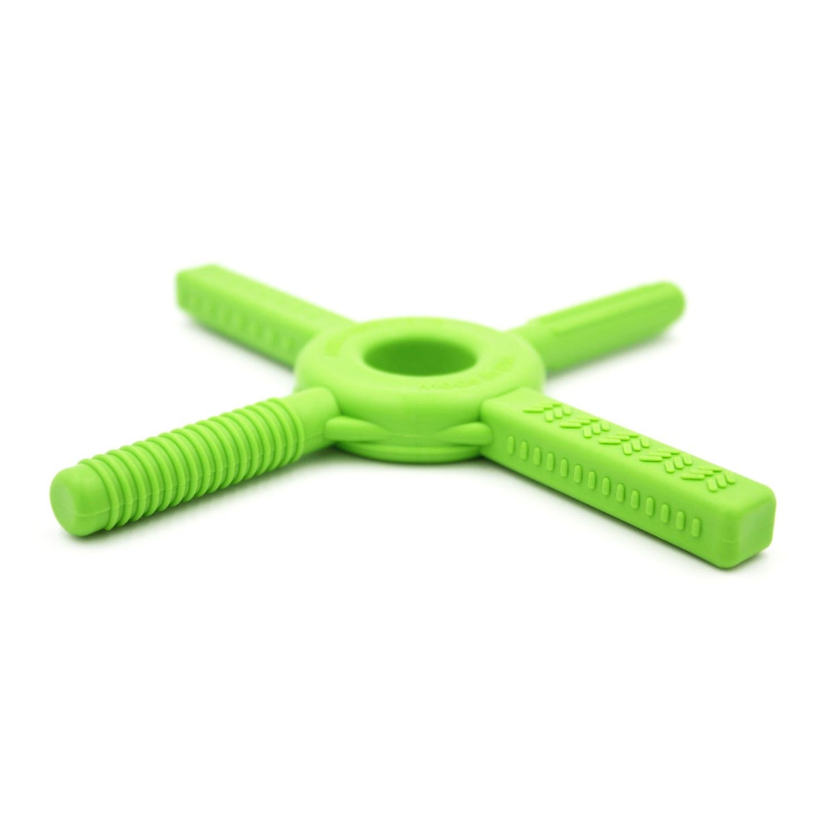 Närbild på en av Tetra-Bite Fidgets armar med tydliga räfflor och upphöjningar.